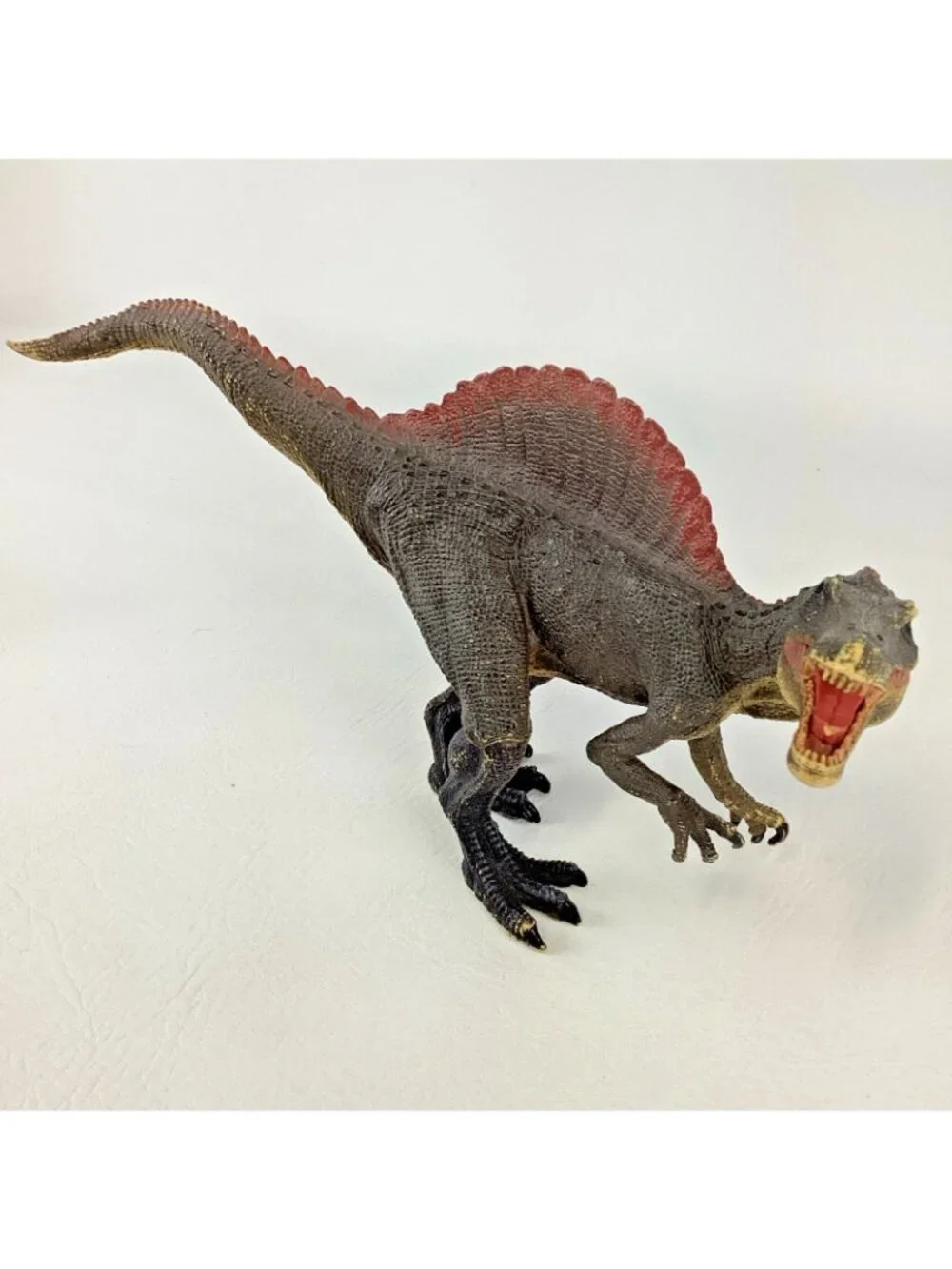 Spinosaurus Dinosaur Action Figure 6